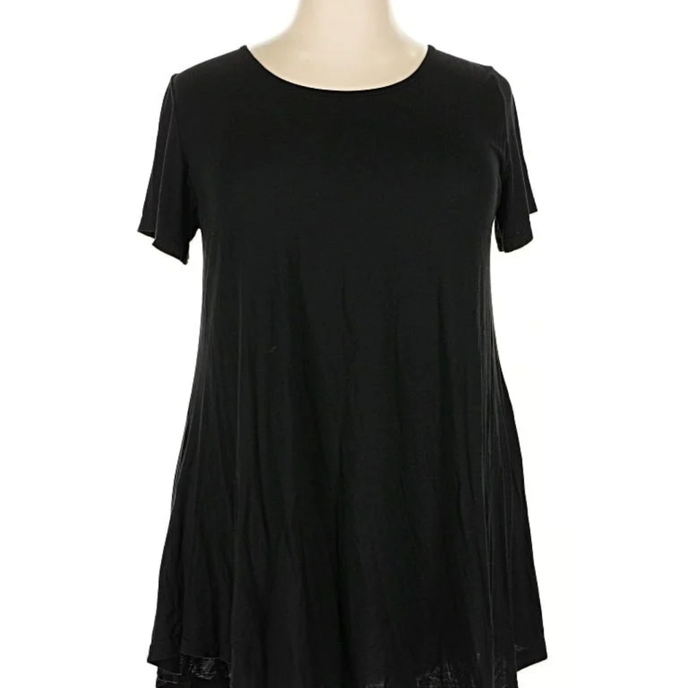 ****Size 5X LARACE Black Short Sleeve Women's Tunic Dress - NWT